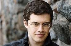 Christopher Paolini: Autor Odkazu Dračích jezdců je v Praze!