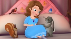 Malá princezna Sofie První přichází ve filmu a v seriálu na Disney Channel!