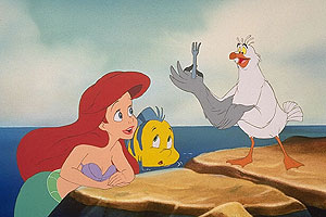 Ariel sbírala lidské předměty ze dna moře
